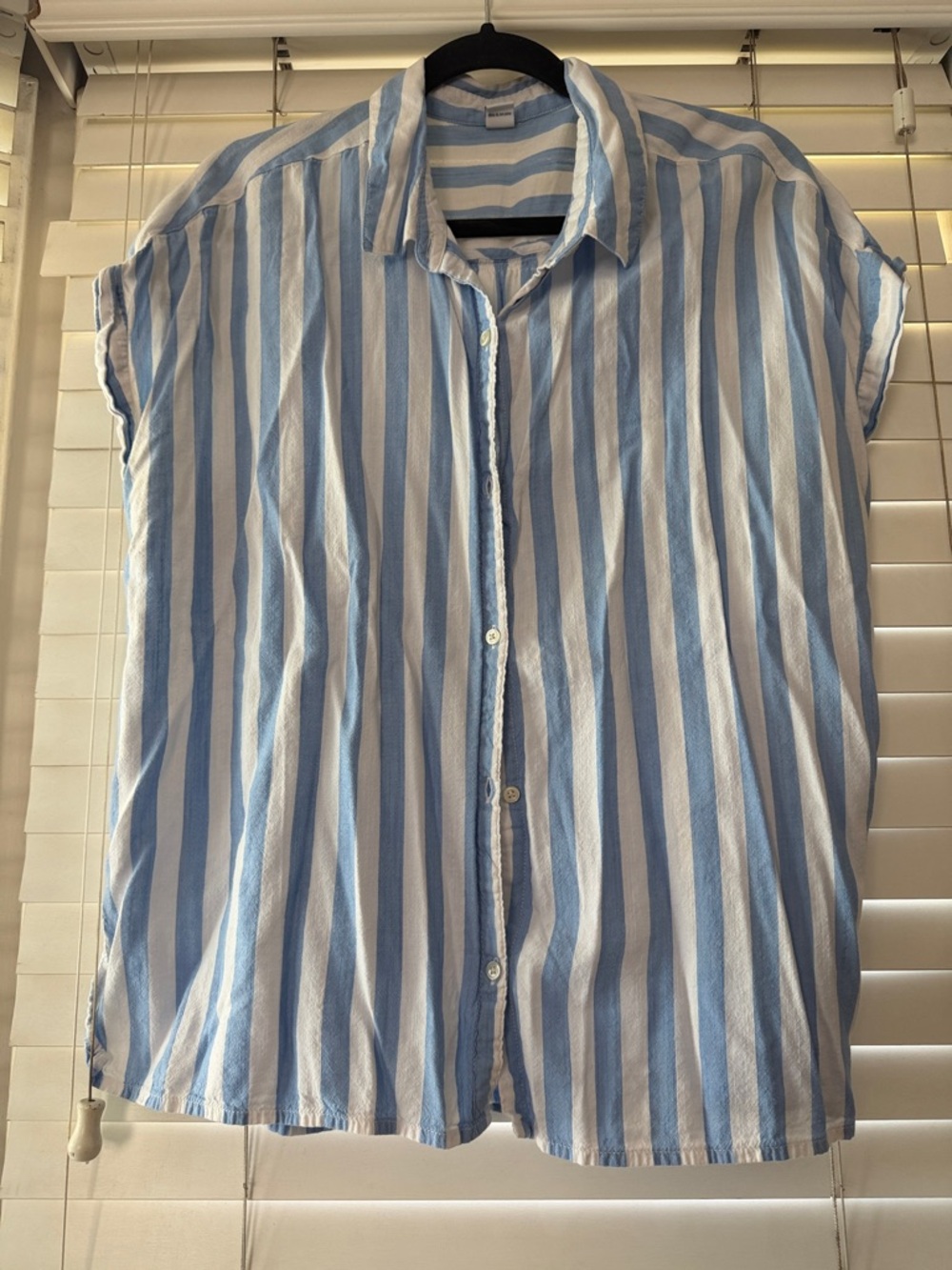 Old Navy Light Blue and White Striped Short-Sleeve Button-Down